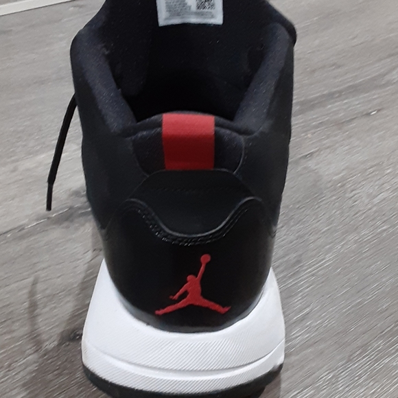 Men Jordan's - Picture 8 of 16